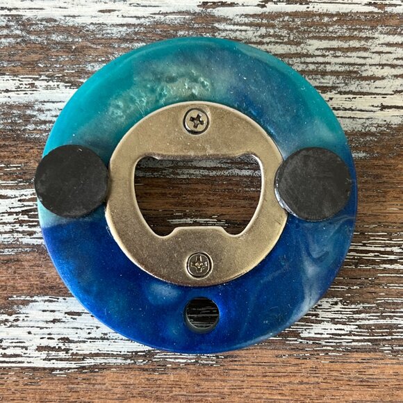 Ocean Waves Round Resin Bottle Opener with Fridge Magnet Bar Accessories Beer - Picture 2 of 2